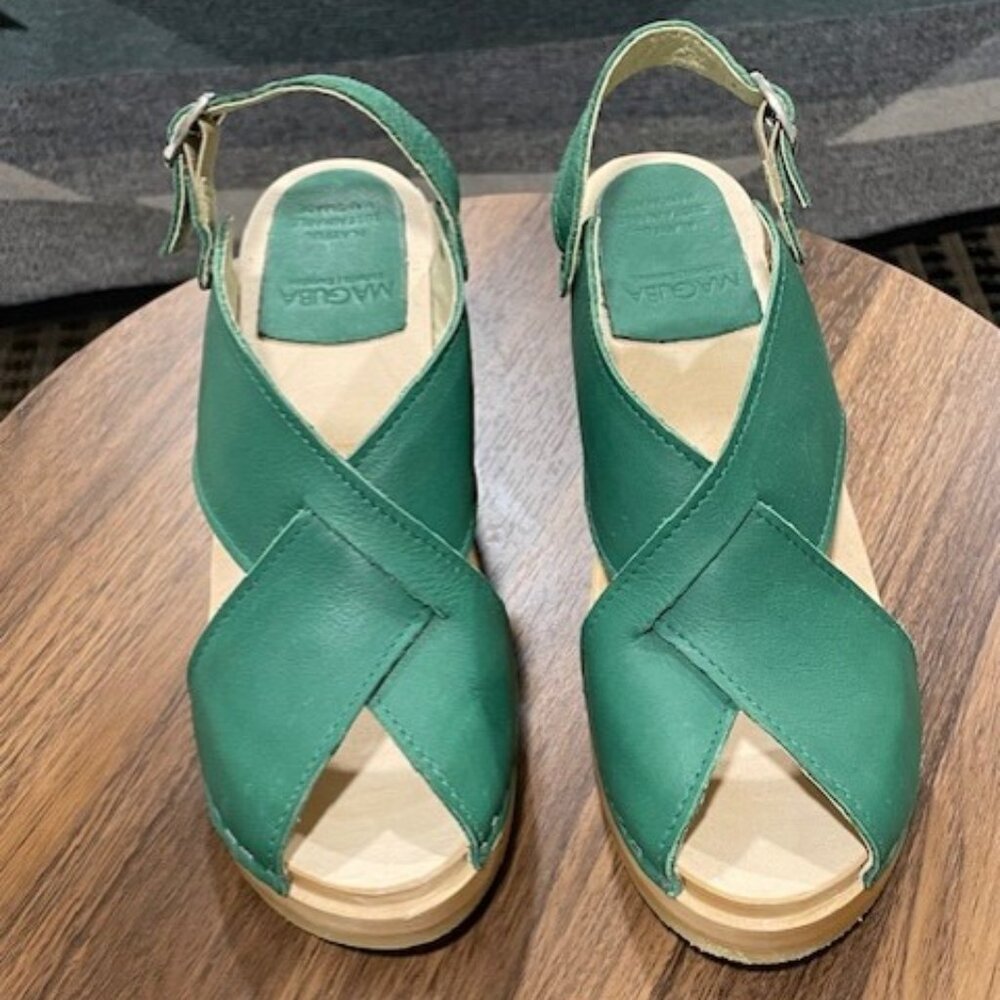 NWOT Maguba Swedish Green Leather, Astoria Clogs - Size 38